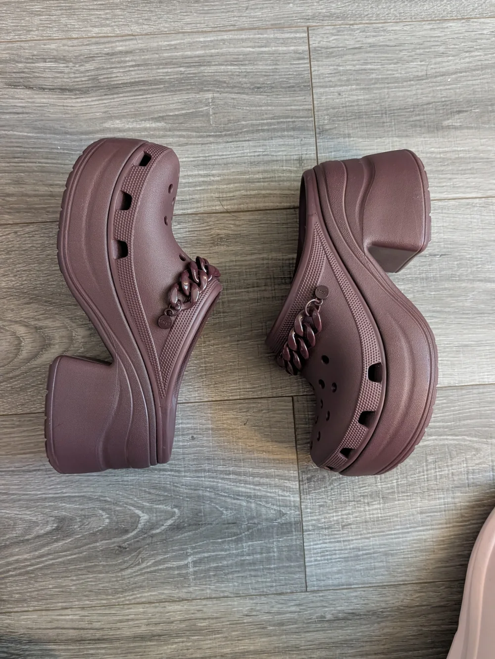 CROCS platform clogs